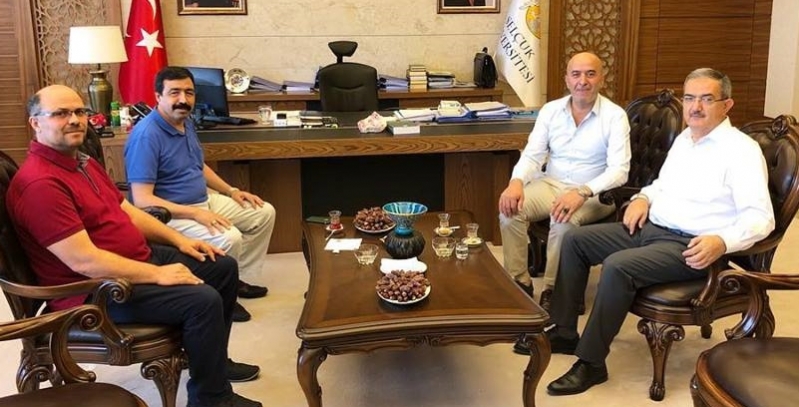MÜT. HYT. BŞKMIZ VE BŞK. VEKİLİMİZDEN PROF.DR.MUSTAFA ŞAHİN BEY´E ZİYARET 