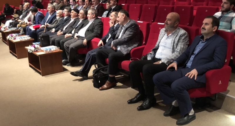 MÜT. HYT. BŞK.MIZ İSLAM VE BİLİM SEMPOZYUMU´NA KATILDI.. 