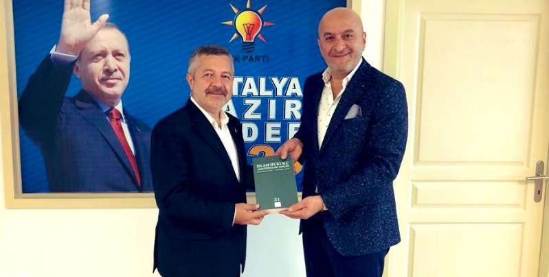 MÜT. HYT. BŞK.MIZ´DAN ZEKERİYA TONOĞLU BEYE HEDİYE TAKDİMİ.. 