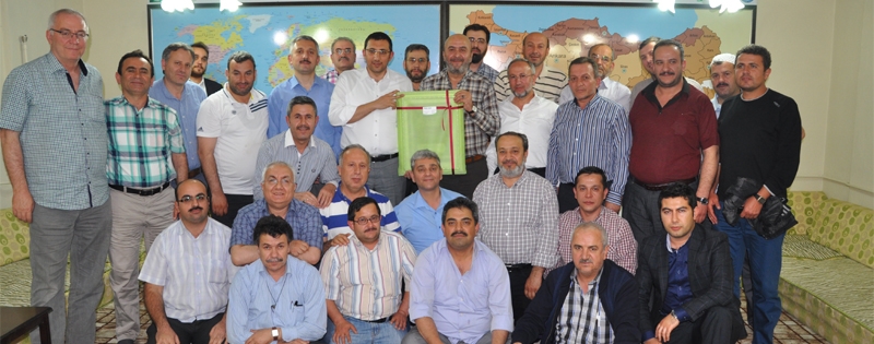 AK PARTİ MKYK ÜYESİ ve MİLLETVEKİLİ MUSTAFA AKIŞ BEYİN VAKFIMIZI ZİYARETİ 