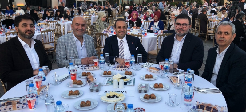 MÜT. HYT. BŞK.MIZ MAVERA VAKFI TARAFINDAN DÜZENLENEN İFTARA KATILDI.. 