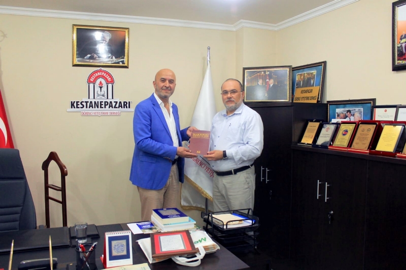 MÜT. HYT. BŞK.MIZ´DAN CÜNEYD DAYHAN BEYE HEDİYE TAKDİMİ.. 