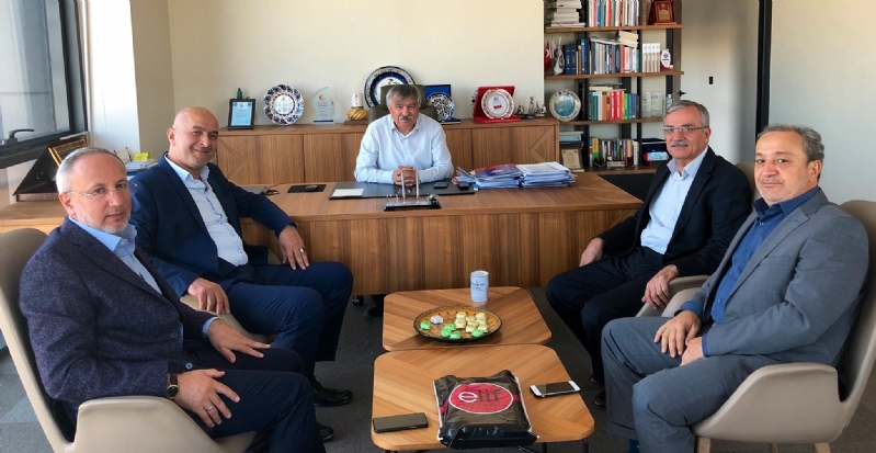 MÜT. HYT. BŞK.MIZ LATİF SELVİ BEY´İ MAKAMINDA ZİYARET ETTİ... 