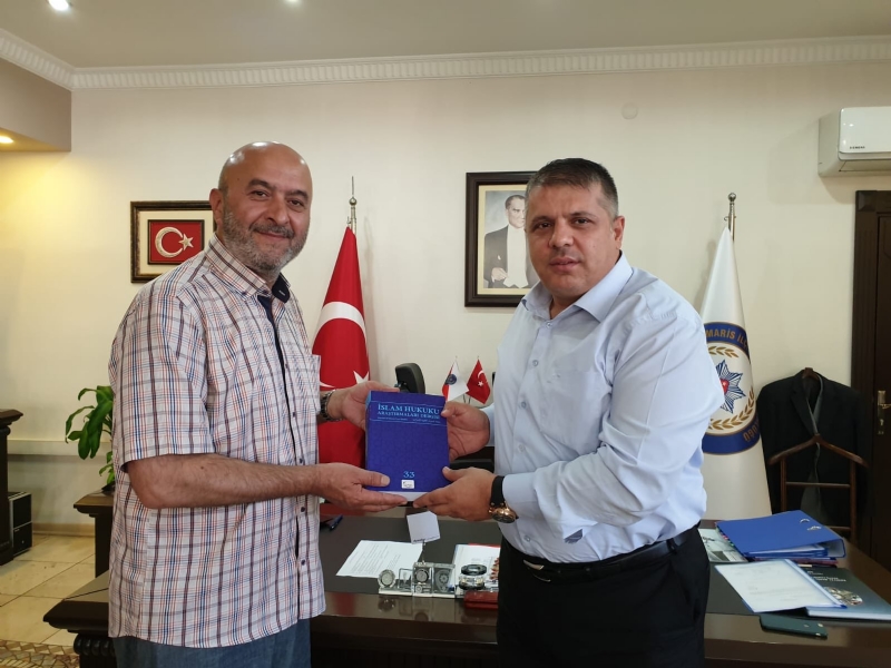 MÜT. HYT. BŞK.MIZ´DAN METİN ERCAN BEYE HEDİYE TAKDİMİ.. 