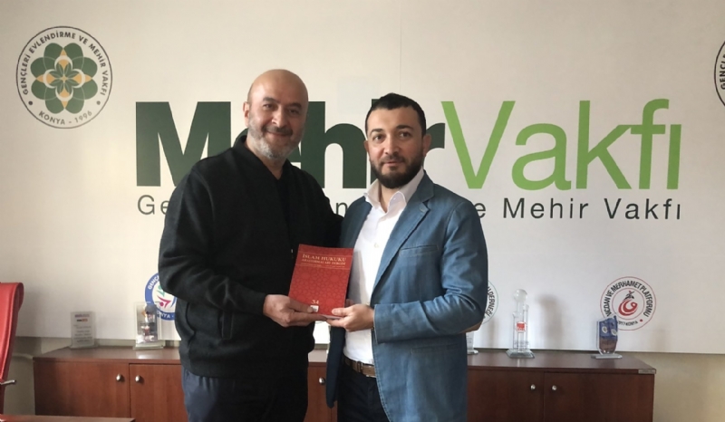 MÜT. HYT. BŞK.MIZ´DAN ALİ HAYDAR USTAOSMANOĞLU BEYE HEDİYE TAKDİMİ.. 