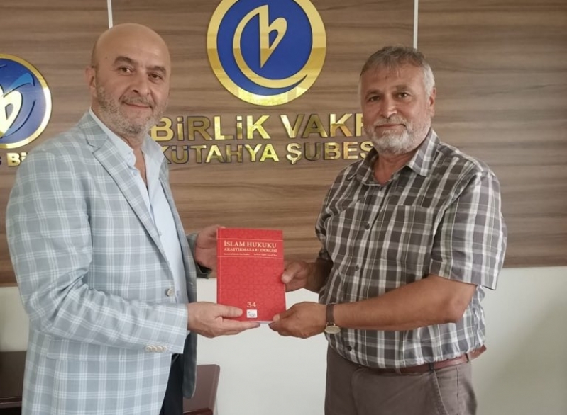 MÜT. HYT. BŞK.MIZ´DAN ALİ İHSAN ÖZDEMİR BEYE HEDİYE TAKDİMİ.. 