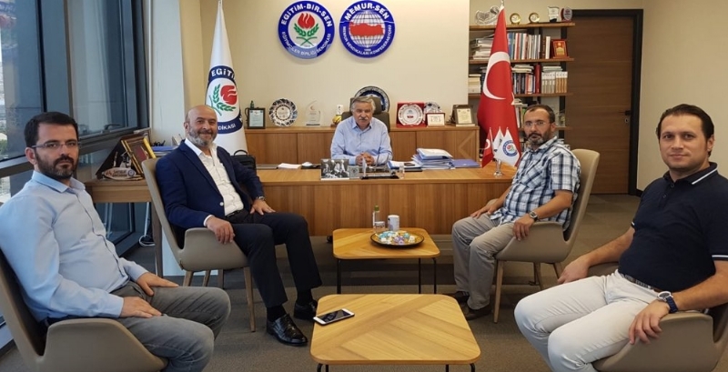 MÜT. HYT. BŞK.MIZ LATİF SELVİ BEY´İ MAKAMINDA ZİYARET ETTİ... 