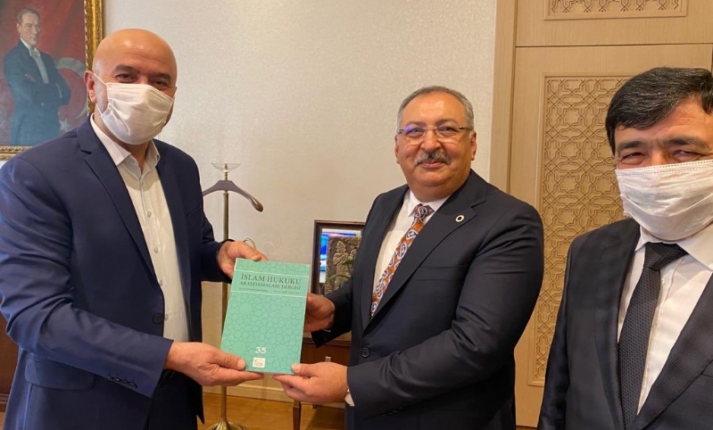MÜT. HYT. BŞK.MIZ´DAN METİN KIRATLI BEYE HEDİYE TAKDİMİ.. 