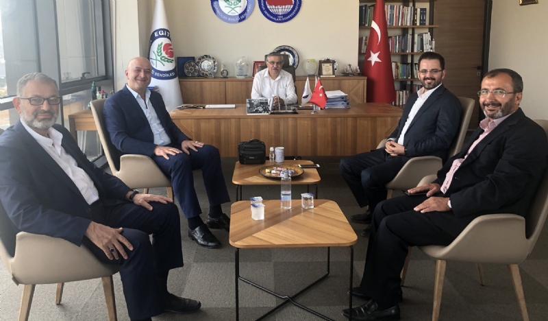 MÜT. HYT. BŞK.MIZ LATİF SELVİ BEY´İ MAKAMINDA ZİYARET ETTİ... 