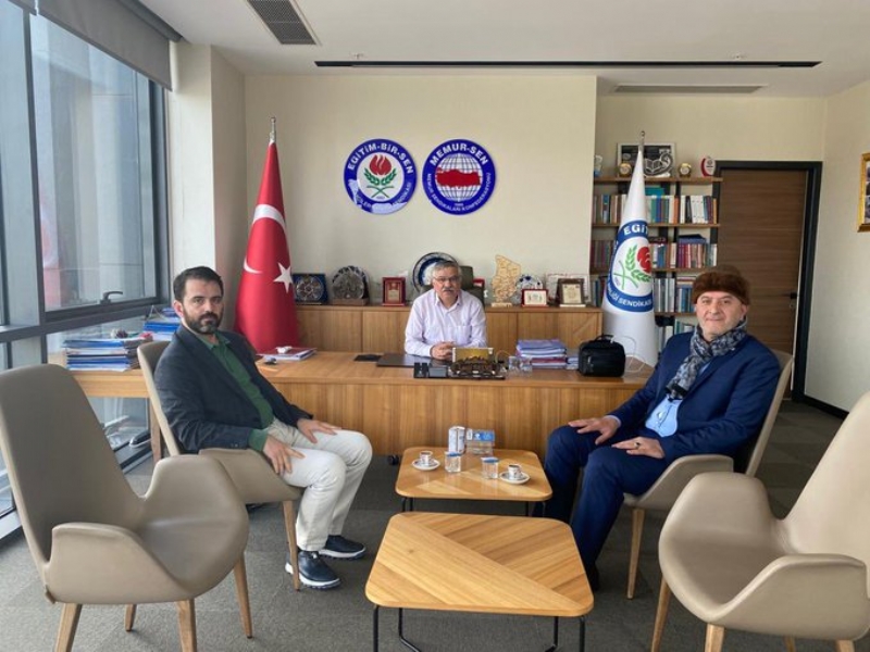 MÜT. HYT. BŞK.MIZ LATİF SELVİ BEY´İ MAKAMINDA ZİYARET ETTİ... 