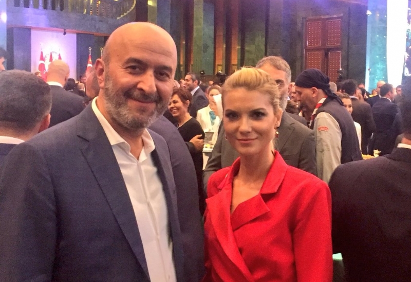 CUMHURBAŞKANLIĞI RESEPSİYONUNDAN PELİN ÇİFT HANIMEFENDİ İLE GECENİN ANISINA 