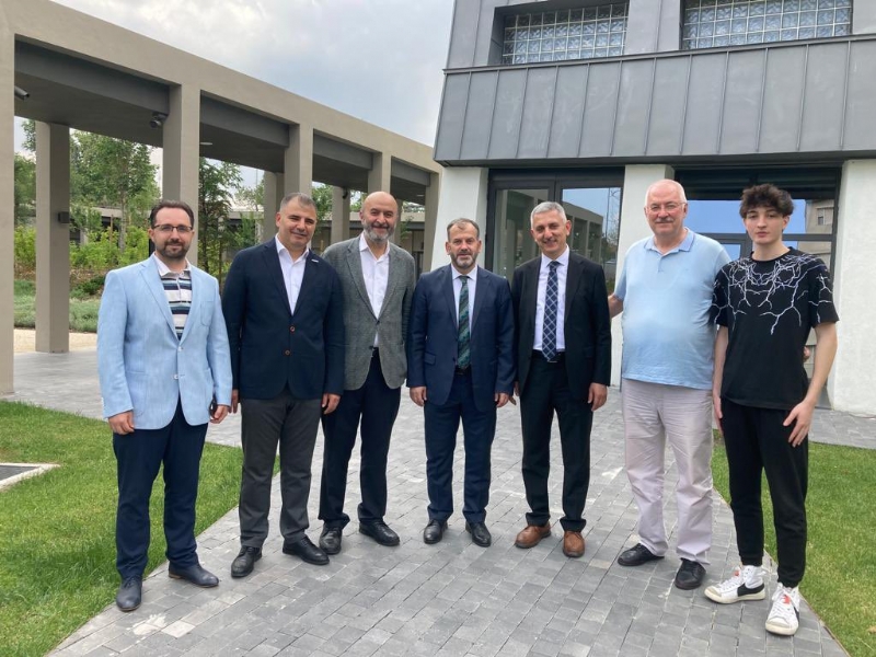 MÜTEVELLİ HEYET BAŞKANIMIZ VE BERABERİNDEKİ HEYET BAYRAMLAŞMA PROGRAMINDA 