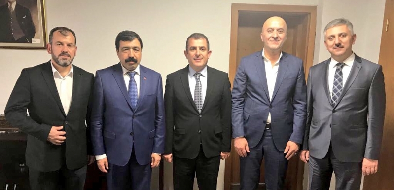 MÜT. HYT. BŞK´MIZ VE MÜT. HYT. ÜYELERİMİZ´DEN BURHAN ERKUŞ BEY´E ZİYARET 
