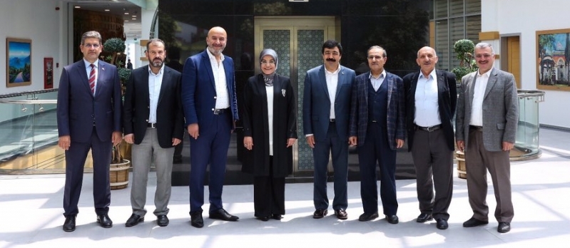 MÜT. HYT. BŞK´MIZ VE İLİM HEYETİ ÜYELERİMİZ MERAM BLD. BŞK. ZİYARET ETTİLER 