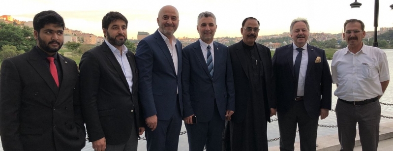 MÜT. HYT. BŞK´MIZ MUHAMMAD TALHA MAHMOOD BEY İLE HASRET GİDERDİ 