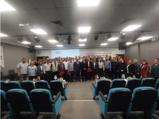 YENİ VAKIFLAR EĞİTİM PROGRAMINA KATILDIK.